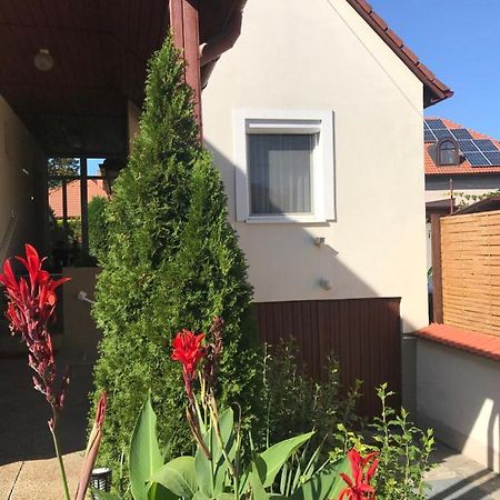 Apartman Tinasol Mosonmagyaróvár Buitenkant foto