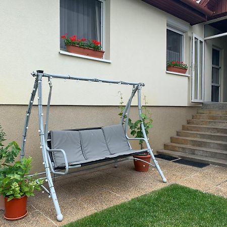 Apartman Tinasol Mosonmagyaróvár Buitenkant foto