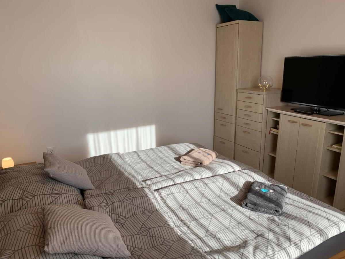 Apartman Tinasol Mosonmagyaróvár Buitenkant foto