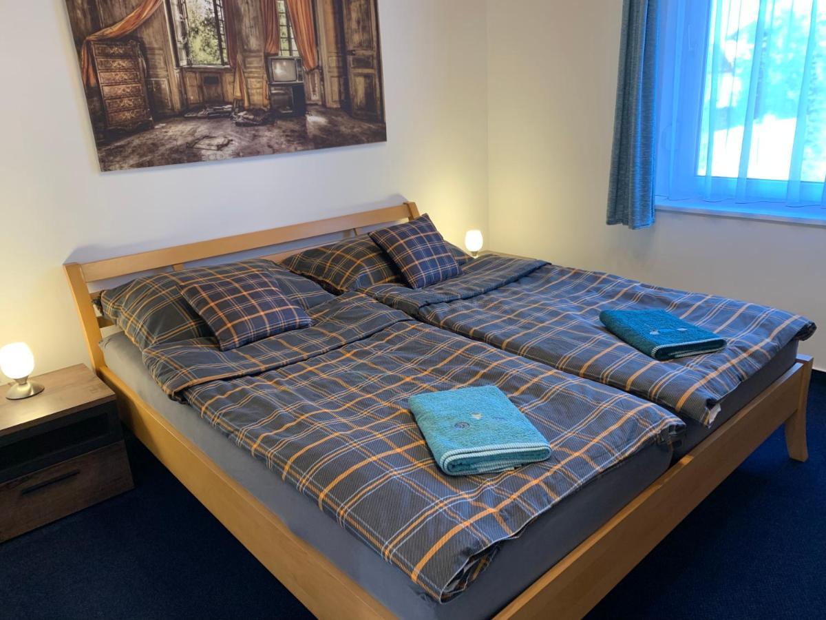 Apartman Tinasol Mosonmagyaróvár Buitenkant foto
