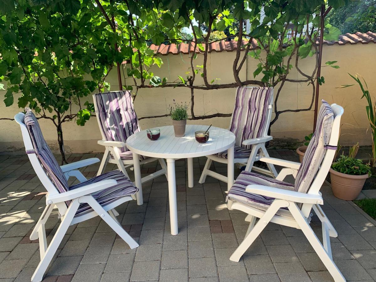 Apartman Tinasol Mosonmagyaróvár Buitenkant foto